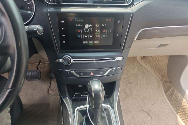 Used Peugeot 408 2014 1.6T Automatic Prestige Edition Audio And AC Panel