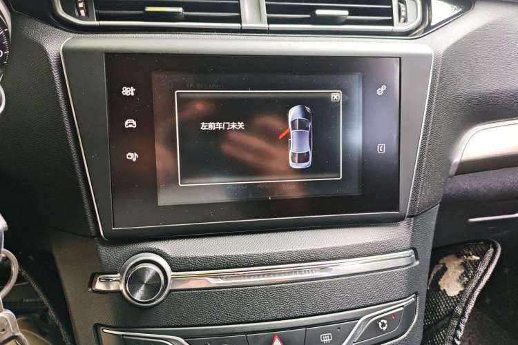 Used Peugeot 408 2014 1.8L Automatic Luxury Edition Audio And AC Panel