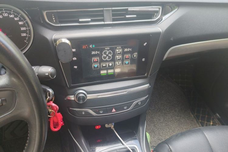 Used Peugeot 408 2014 1.8L Automatic Luxury Edition Audio And AC Panel