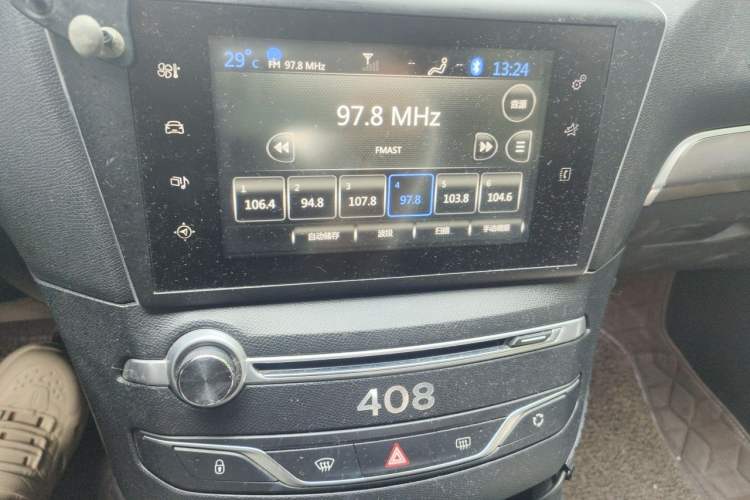 Used Peugeot 408 2014 1.6T Automatic Supreme Edition Audio And AC Panel