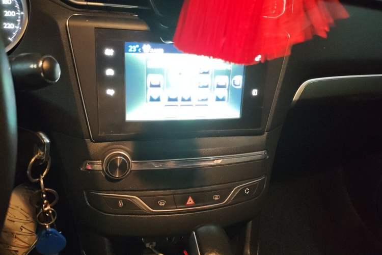 Used Peugeot 408 2014 1.8L Automatic Luxury Edition Audio And AC Panel