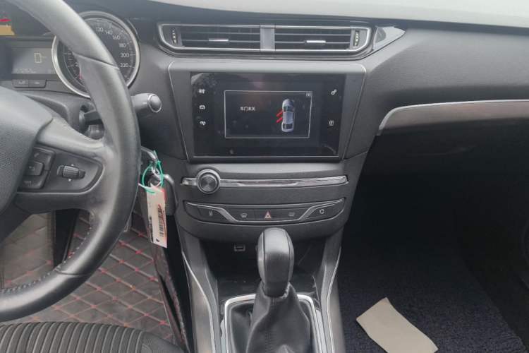 Used Peugeot 408 2014 1.8L Automatic Luxury Edition Audio And AC Panel
