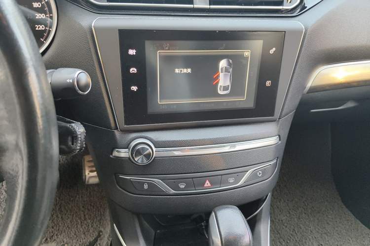 Used Peugeot 408 2014 1.8L Automatic Luxury Edition Audio And AC Panel