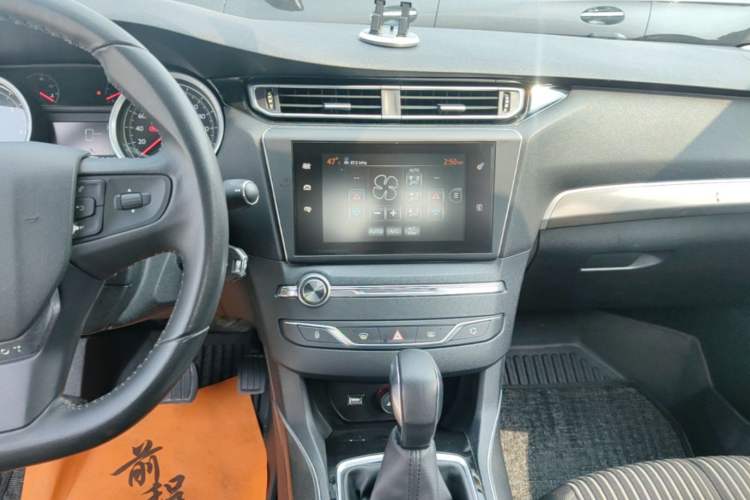 Used Peugeot 408 2014 1.8L Automatic Luxury Edition Audio And AC Panel