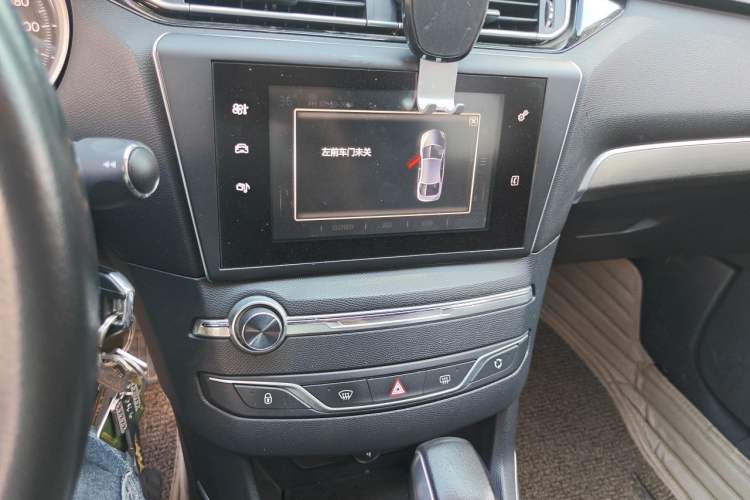 Used Peugeot 408 2014 1.8L Automatic Luxury Edition Audio And AC Panel