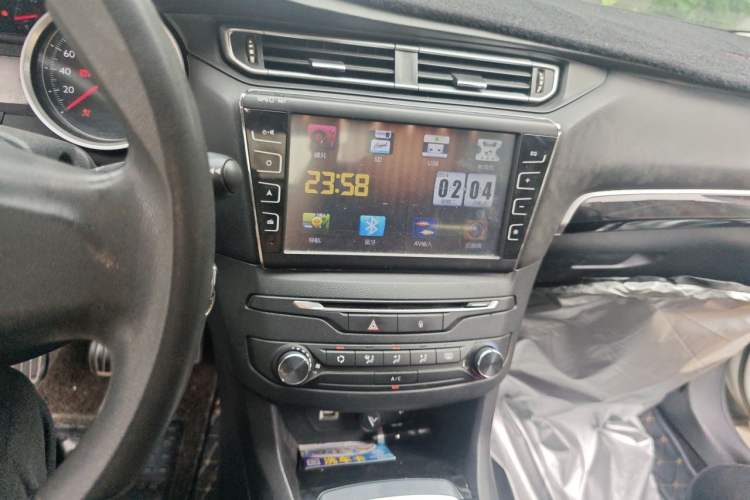 Used Peugeot 408 2014 1.8L Manual Leading Edition Audio And AC Panel
