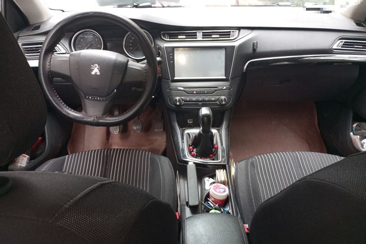 Used Peugeot 408 2014 1.8L Manual Leading Edition Center Console