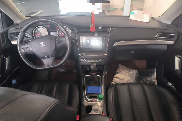 Used Peugeot 408 2014 1.6T Automatic Prestige Edition Center Console