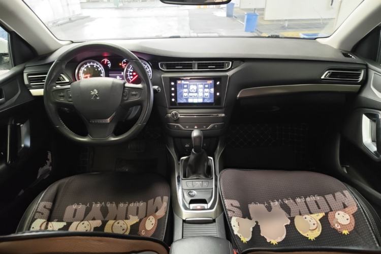 Used Peugeot 408 2014 1.6T Automatic Prestige Edition Center Console