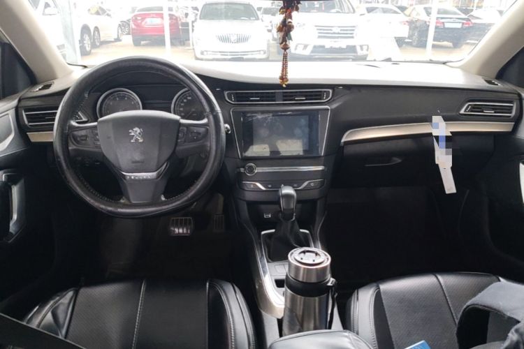 Used Peugeot 408 2014 1.8L Automatic Luxury Edition Center Console