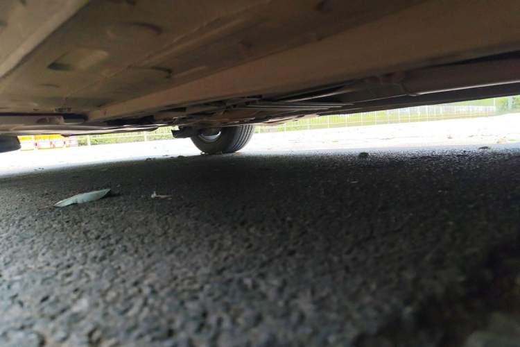 Used Peugeot 408 2014 1.8L Manual Leading Edition Chassis Front Right