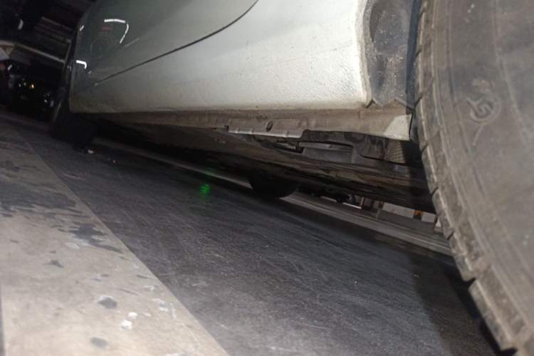 Used Peugeot 408 2014 1.8L Manual Leading Edition Chassis Rear Left