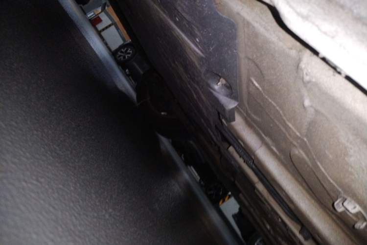 Used Peugeot 408 2014 1.8L Automatic Luxury Edition Chassis Rear Right