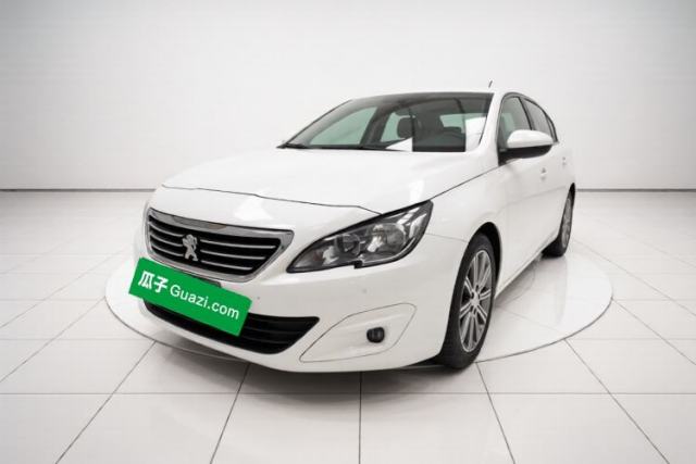 Ojetý Peugeot 408 2014 1.8L Automatic Luxury Edition