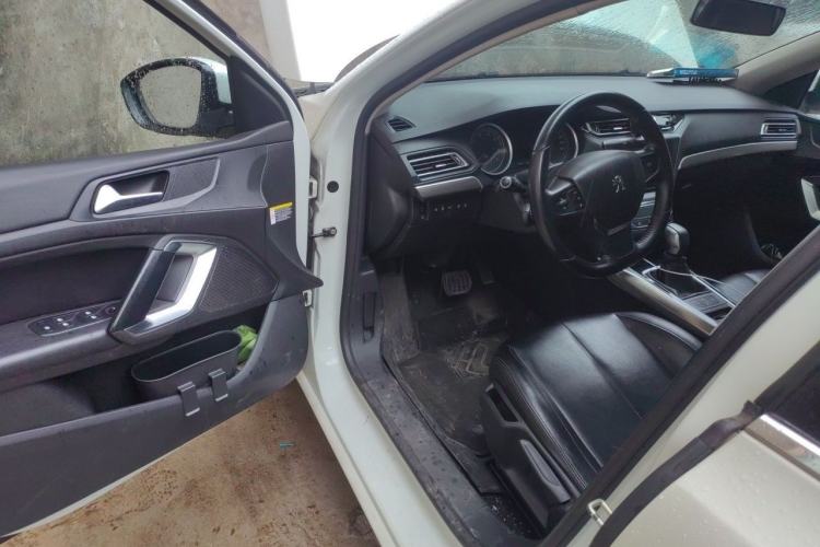Used Peugeot 408 2014 1.8L Automatic Luxury Edition Driver Seat