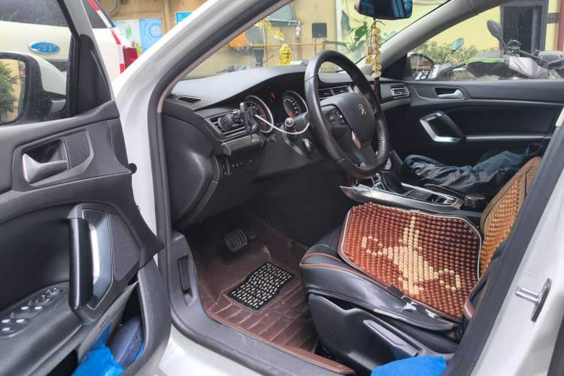 Used Peugeot 408 2014 1.8L Automatic Luxury Edition Driver Seat