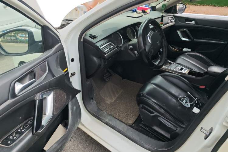 Used Peugeot 408 2014 1.8L Automatic Luxury Edition Driver Seat