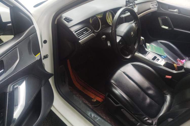 Used Peugeot 408 2014 1.8L Automatic Luxury Edition Driver Seat