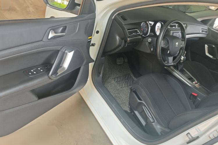 Used Peugeot 408 2014 1.8L Automatic Luxury Edition Driver Seat