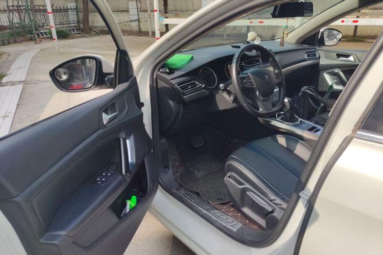 Used Peugeot 408 2014 1.8L Automatic Luxury Edition Driver Seat