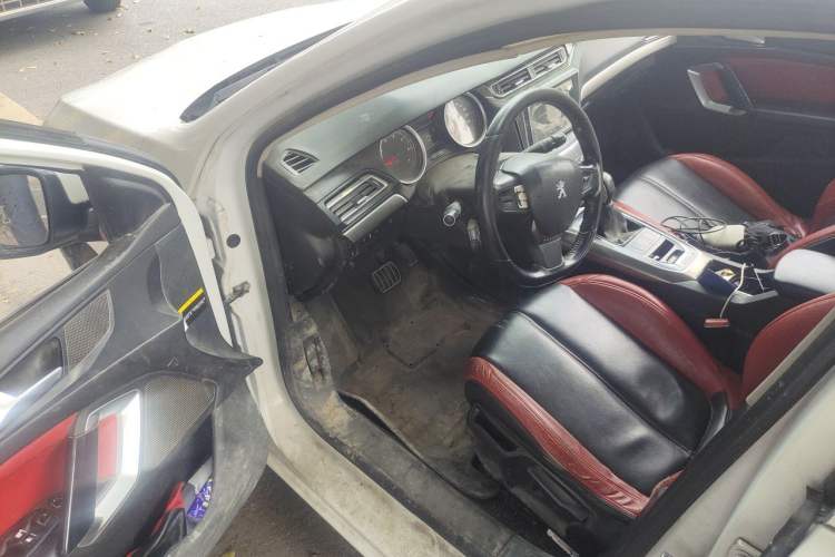 Used Peugeot 408 2014 1.8L Automatic Luxury Edition Driver Seat