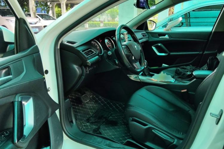 Used Peugeot 408 2014 1.8L Automatic Luxury Edition Driver Seat