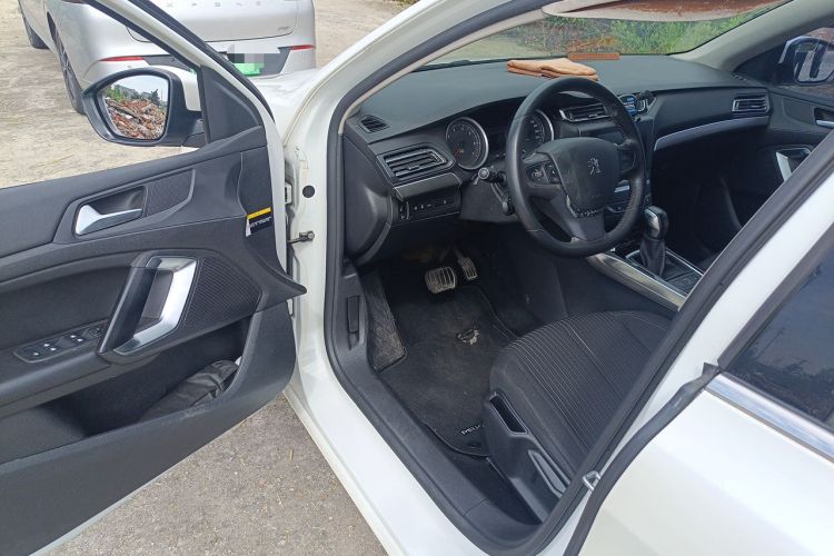 Used Peugeot 408 2014 1.8L Automatic Luxury Edition Driver Seat