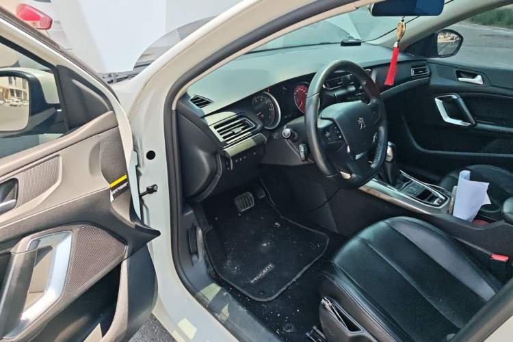 Used Peugeot 408 2014 1.8L Automatic Luxury Edition Driver Seat