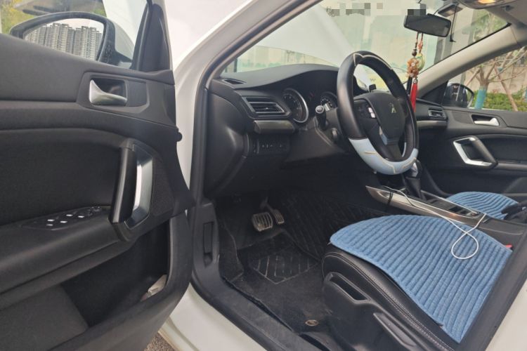 Used Peugeot 408 2014 1.8L Automatic Luxury Edition Driver Seat
