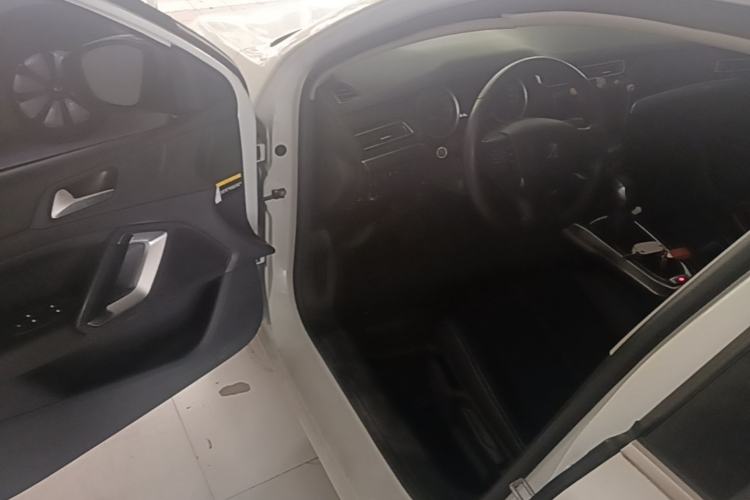 Used Peugeot 408 2014 1.8L Automatic Luxury Edition Driver Seat