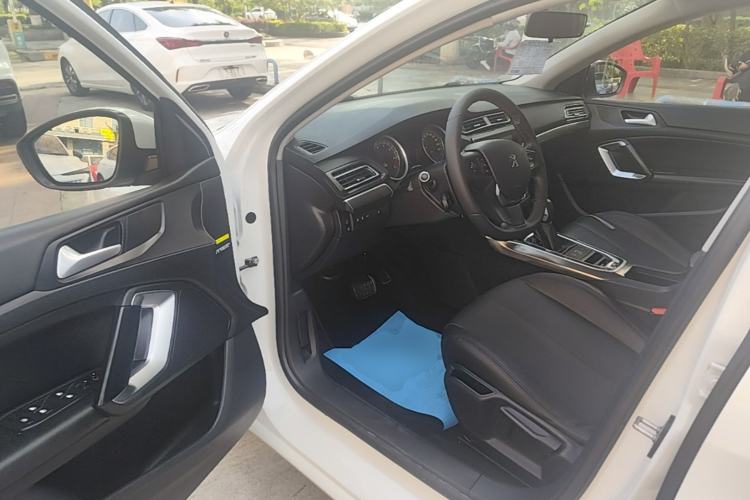 Used Peugeot 408 2014 1.8L Automatic Luxury Edition Driver Seat