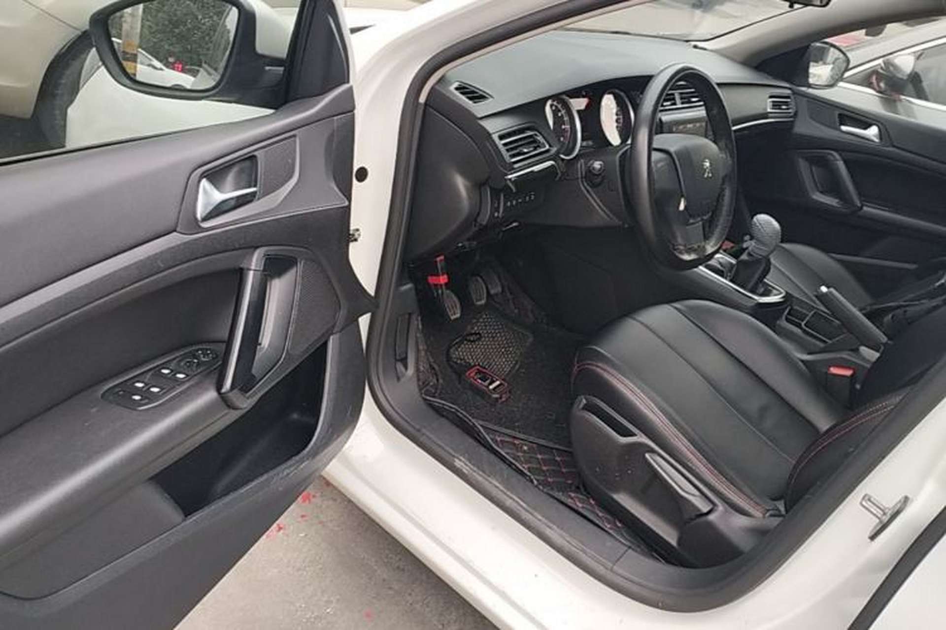 Used Peugeot 408 2014 1.8L Manual Leading Edition Driver Seat