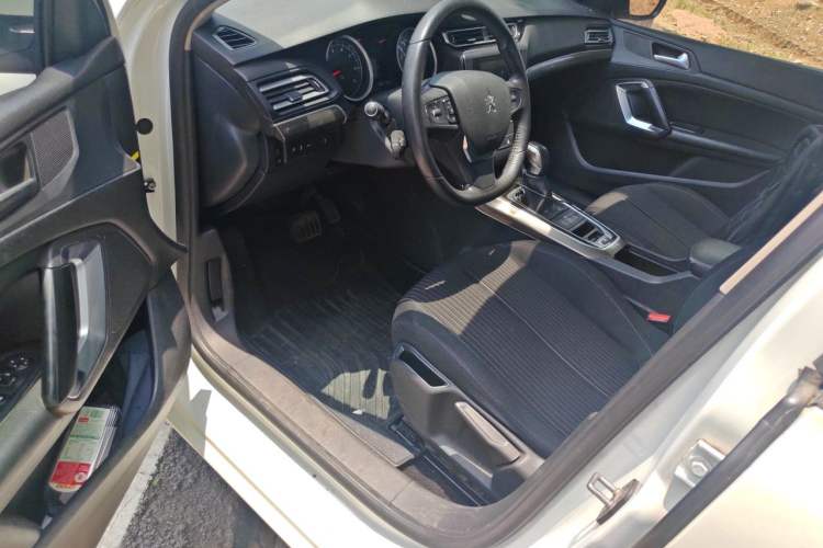 Used Peugeot 408 2014 1.8L Automatic Luxury Edition Driver Seat