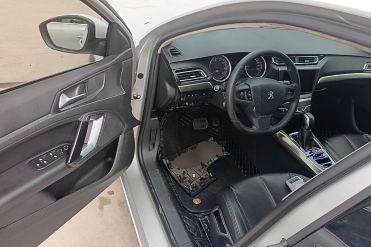 Used Peugeot 408 2014 1.8L Automatic Luxury Edition Driver Seat