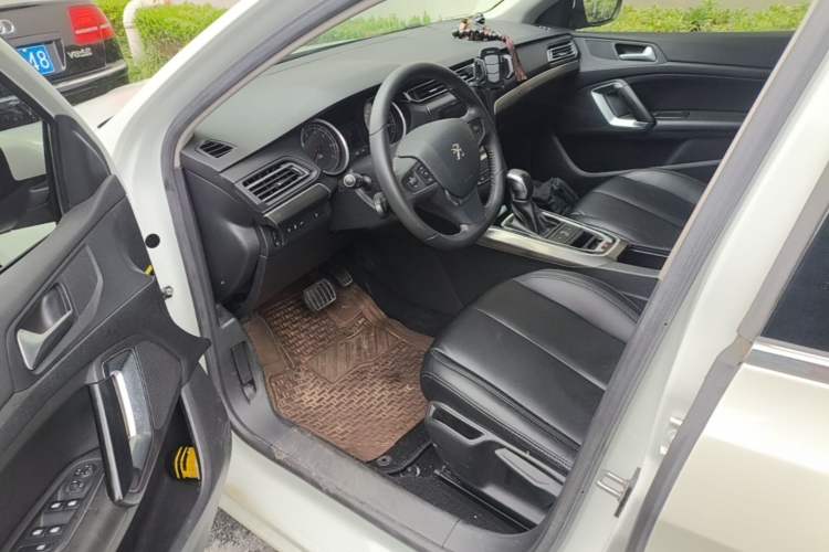 Used Peugeot 408 2014 1.8L Automatic Luxury Edition Driver Seat