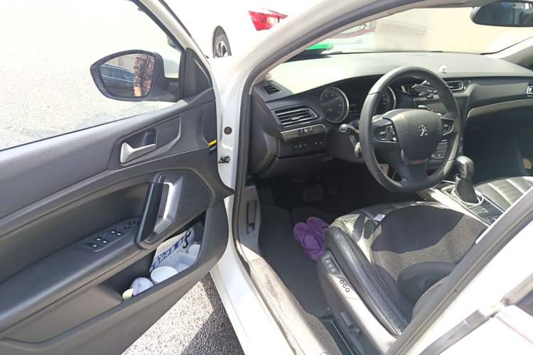 Used Peugeot 408 2014 1.6T Automatic Supreme Edition Driver Seat