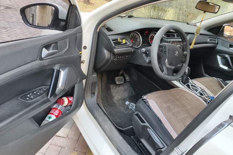 Used Peugeot 408 2014 1.8L Automatic Luxury Edition Driver Seat