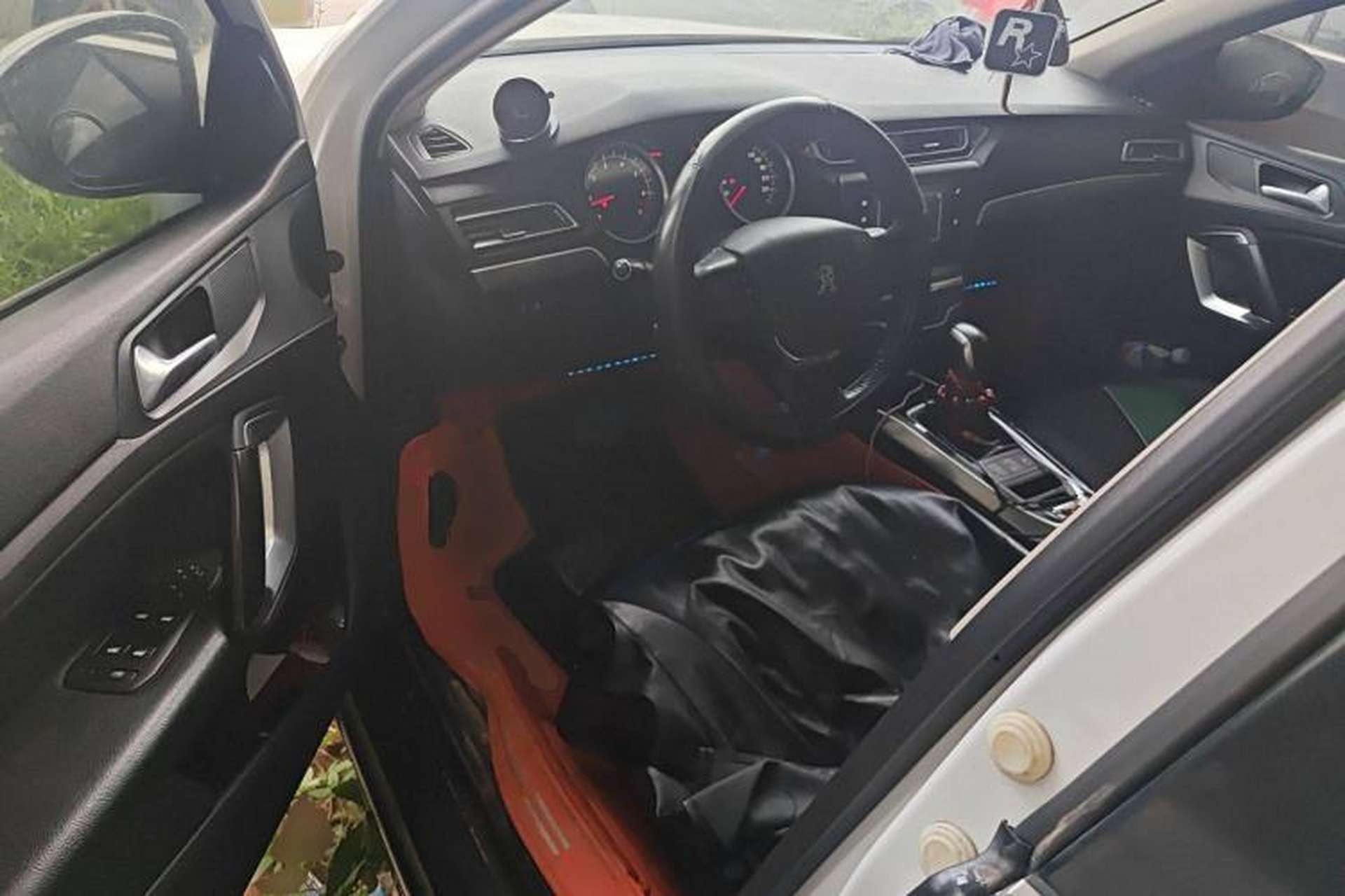Used Peugeot 408 2014 1.8L Automatic Luxury Edition Driver Seat