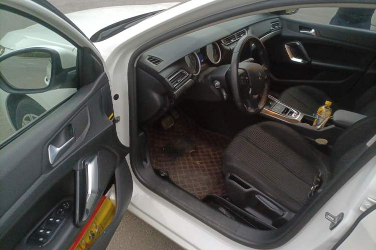 Used Peugeot 408 2014 1.8L Automatic Luxury Edition Driver Seat