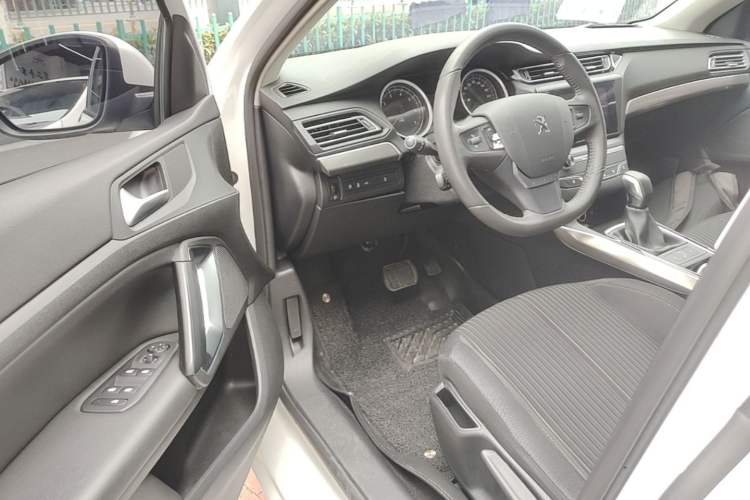 Used Peugeot 408 2014 1.8L Automatic Luxury Edition Driver Seat