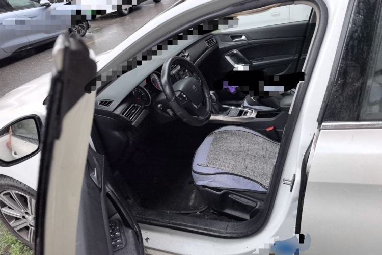 Used Peugeot 408 2014 1.8L Automatic Luxury Edition Driver Seat