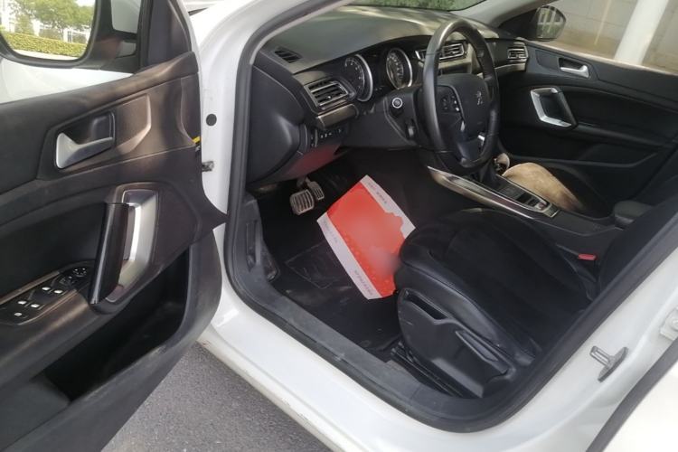 Used Peugeot 408 2014 1.8L Automatic Luxury Edition Driver Seat