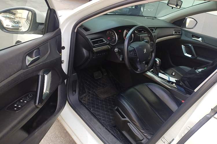 Used Peugeot 408 2014 1.8L Automatic Luxury Edition Driver Seat