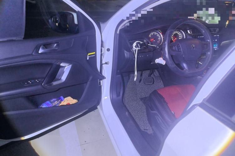 Used Peugeot 408 2014 1.8L Automatic Luxury Edition Driver Seat