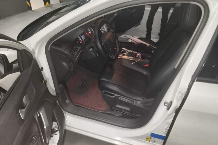 Used Peugeot 408 2014 1.8L Automatic Luxury Edition Driver Seat
