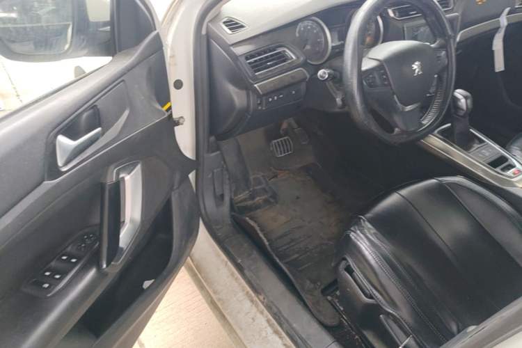 Used Peugeot 408 2014 1.8L Automatic Luxury Edition Driver Seat