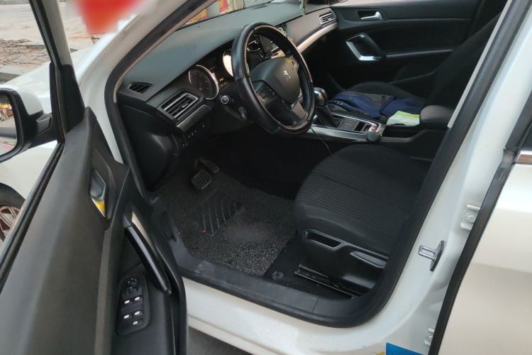 Used Peugeot 408 2014 1.8L Automatic Luxury Edition Driver Seat
