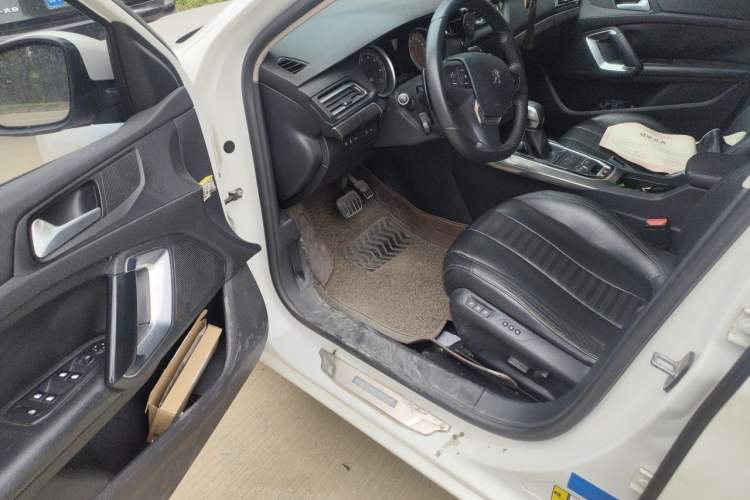 Used Peugeot 408 2014 1.6T Automatic Supreme Edition Driver Seat