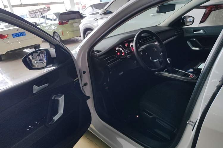 Used Peugeot 408 2014 1.8L Automatic Luxury Edition Driver Seat