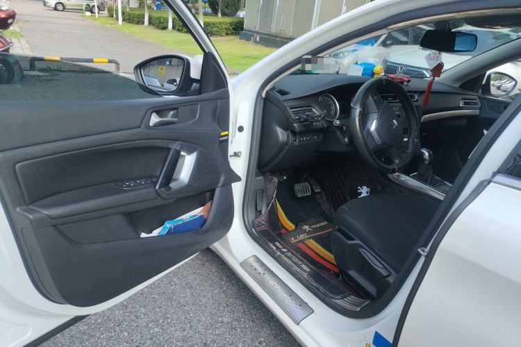 Used Peugeot 408 2014 1.8L Automatic Luxury Edition Driver Seat